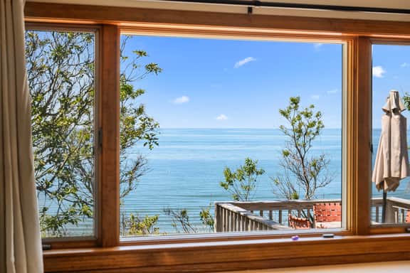 Beachfront Home Offering Direct Access to Your Own Private Beach (2386) - Image 4