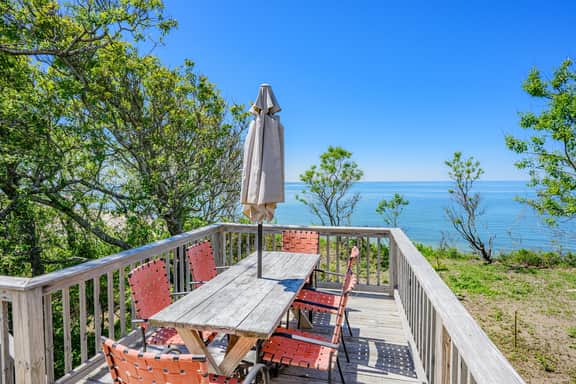 Beachfront Home Offering Direct Access to Your Own Private Beach (2386) - Image 3
