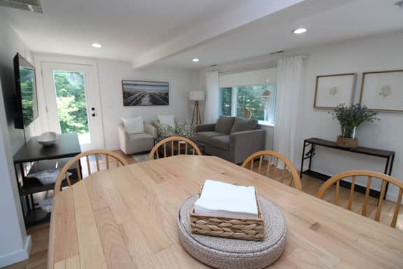 Private Cottage Tucked Close to Beaches and Town (2412) - Image 5