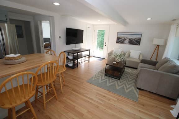 Private Cottage Tucked Close to Beaches and Town (2412) - Image 3