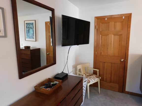 Comfortable, near Wellfleet center, bayside home CS0039 - Image 5