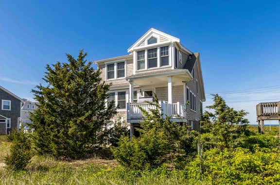 Beach House On New Silver Beach! RPLO027 - Image 3