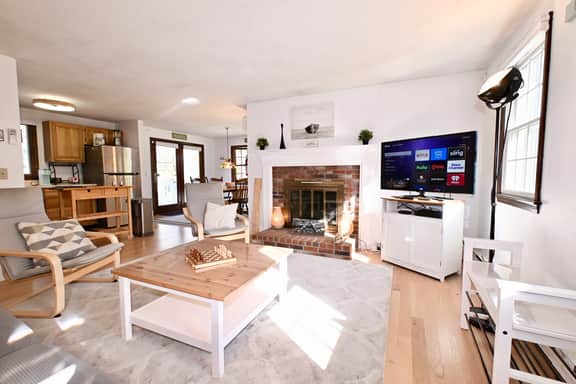 Private Oasis Near Rail Trail, Beaches, Dining (2425) - Image 5