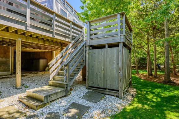 Luxury Coastal Retreat in the Private Gated Community (2426) - Image 4
