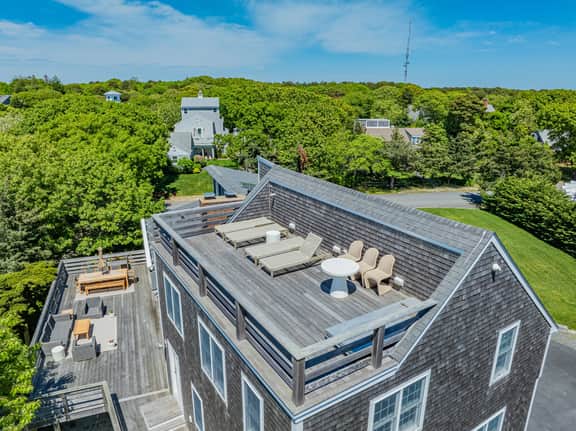 Luxury Coastal Retreat in the Private Gated Community (2426) - Image 3