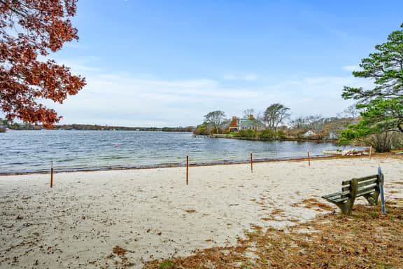 Cape Cod Lake Retreat on Angus Way RPMS169 - Image 5