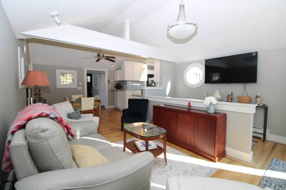 Decadent Renovated Cottage With Private Yard (2428) - Image 5