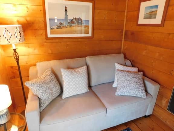Iconic 70s style cute condo cottage in Deck 2, on a pond! (CS0055) - Image 5