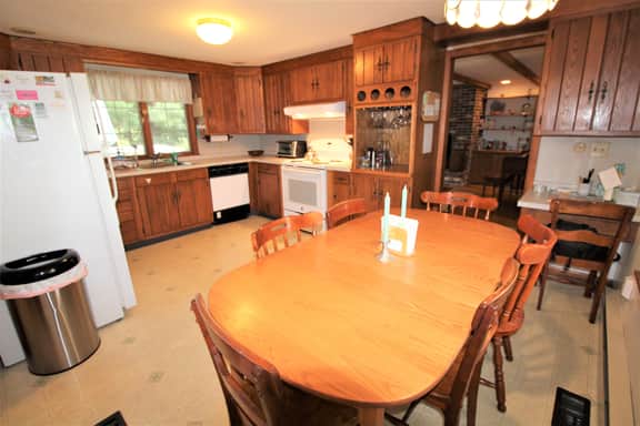 Expansive Home by Orleans Town Landing (1086) - Image 4