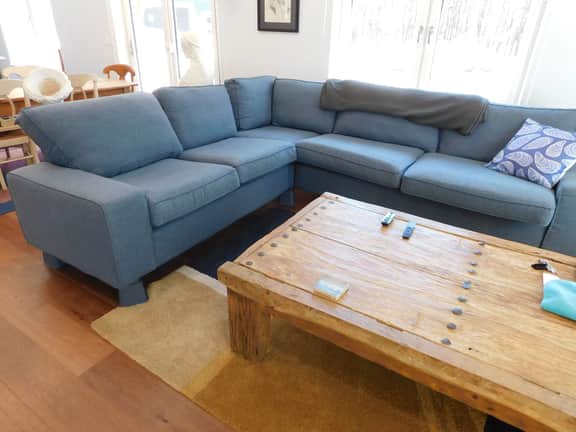 Brand new GORGEOUS contemporary home (CS0054) - Image 5