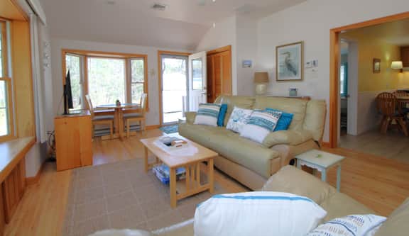 Cute Cottage Near Bay and Ocean Beaches(2436) - Image 5