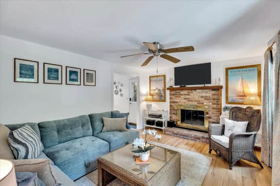 Barnstable Vacation Base Near Beaches & Hyannis RPAM125 - Image 5
