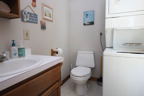 Centrally Located Victorian Style Home Near Harbor & Village (1428) - Image 5
