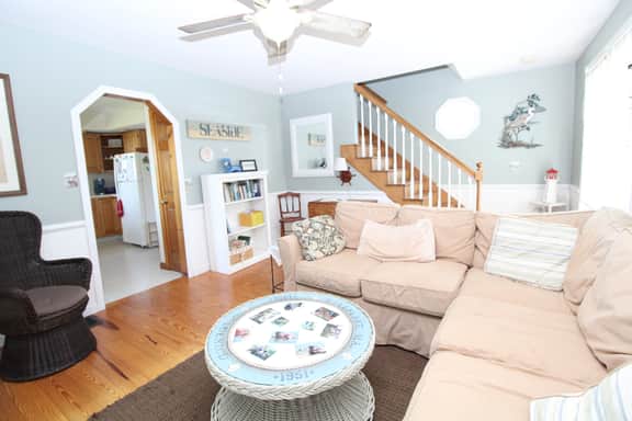 Centrally Located Victorian Style Home Near Harbor & Village (1428) - Image 3