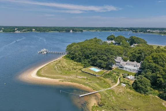 Luxury Oyster Harbors Retreat With World Class Amenities RPAM057 - Image 1