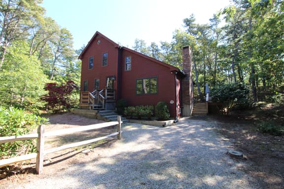 Unique Saltbox Near Dyer Pond (1264) - Image 1