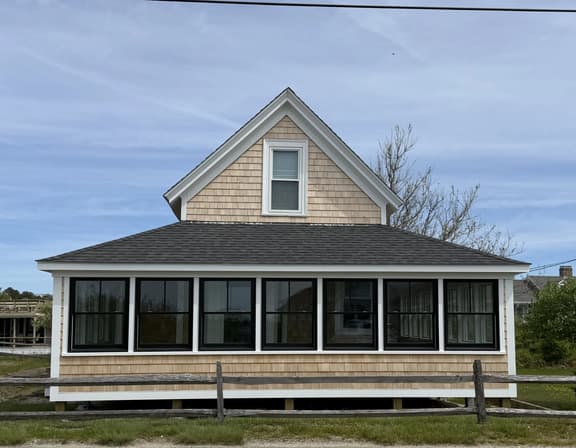 3 Bedroom Cottage by the Harbor (1667) - Image 1