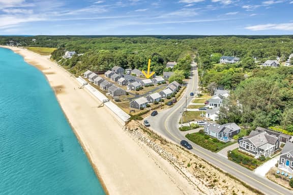 2 Bedroom Cottage With Private Beach Access (1688) - Image 1