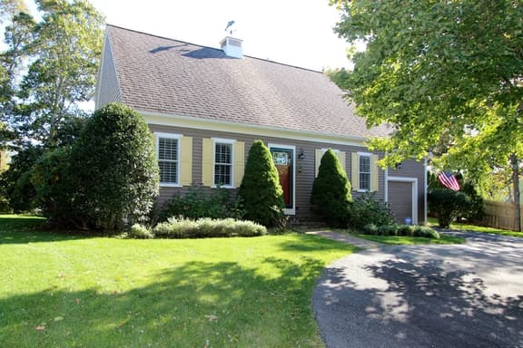 Stunning East Harwich Home Close to Town, Beaches & Pleasant Bay (2159) - Image 1
