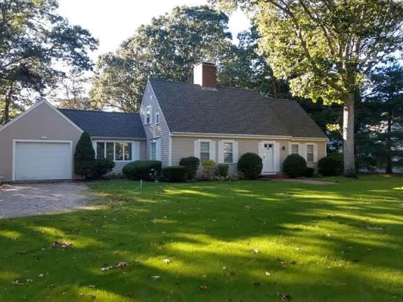 Desirable Wianno  Circle area rental home near Dowses beach village RPMS010 - Image 1