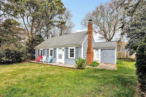 Seaview Ave Cottage w/ Central Air and Close to it All! RPAM009 - Image 1