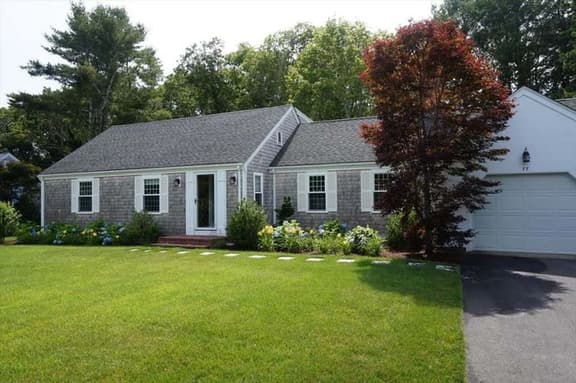 Well-Located in Osterville  Close to beach and village RPMS042 - Image 1