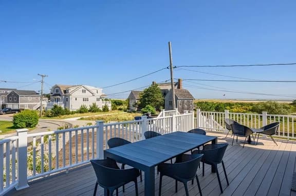Morris Island beach access. All new and ready for your vacation! RPMS055 - Image 1