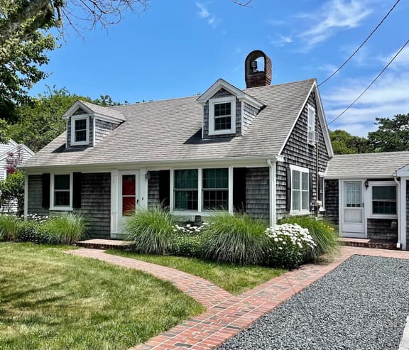 The Whale's Tail Cottage- A Retreat With Charm and Comfort to Spare! RPAM016 - Image 1