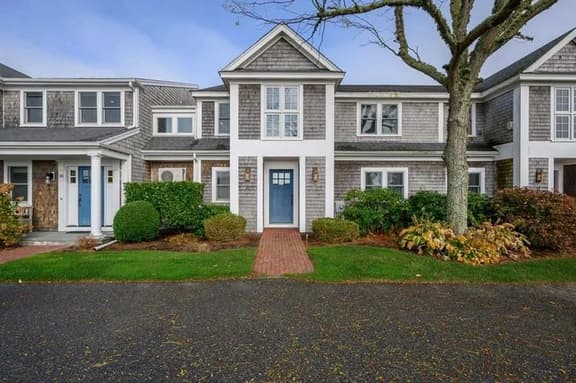 Luxury condo in Chatham with amenities! RPMS119 - Image 1