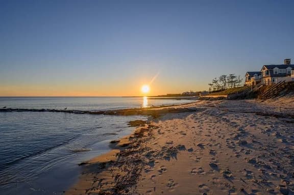 Private beach.  4 bedrooms and 3 full baths RPMS116 - Image 1