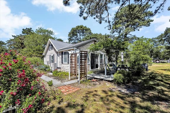 Cozy Cottage Close To Seagull Beach (2333) - Image 1
