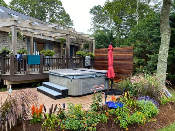 Updated 3 Bedroom Offering Hot Tub and Large Yard (2360) - Image 1