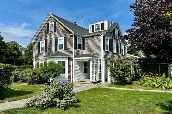 Perfectly Located Large House Just Steps From The Beach! RPAM066 - Image 1