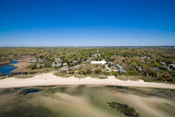 Breakwaters Condo with Pool and Beach Access (2420) - Image 1