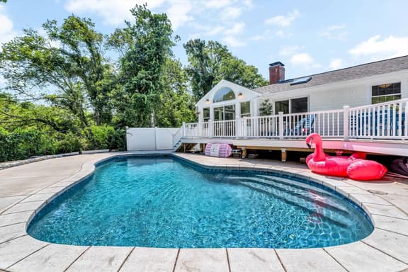 Hyannis Hideaway: Pool, Beaches & Main Street Fun RPAM114 - Image 1