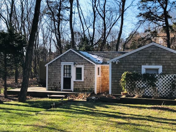 Sweet Cape Cod cottage, close to Mayo Beach and Powers Landing (CS0053) - Image 1