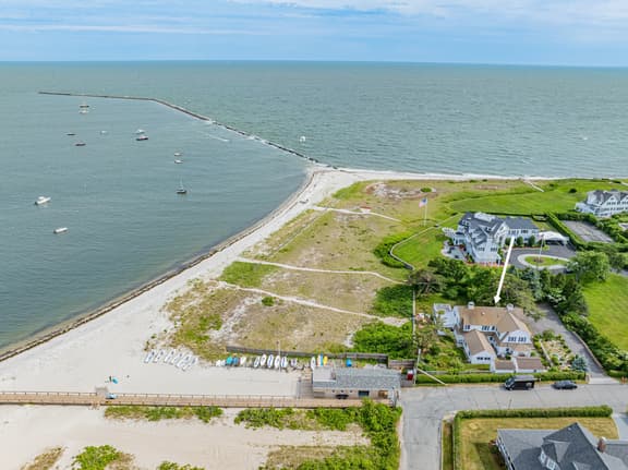 Newly offered.   Private beach, guest cottage and large yard (RPMS173) - Image 1